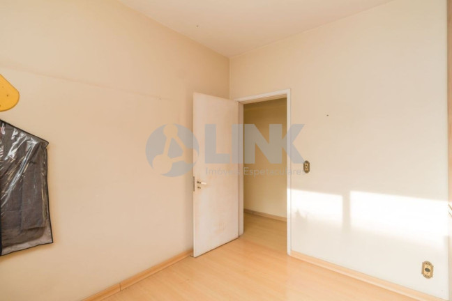 Imagem Apartamento com 3 Quartos à Venda, 127 m² em Moinhos De Vento - Porto Alegre