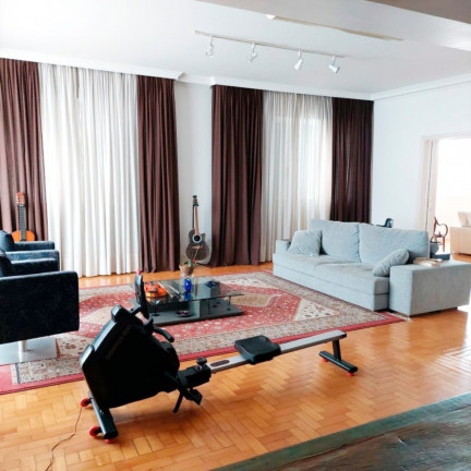 Imagem Imóvel com 3 Quartos à Venda, 270 m² em Moinhos De Vento - Porto Alegre Imagem Imóvel com 3 Quartos à Venda, 270 m² em Moinhos De Vento - Porto Alegre