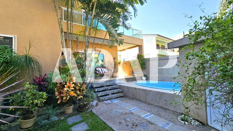 Imagem Casa com 3 Quartos à Venda, 150 m² em Vargem Grande - Rio De Janeiro