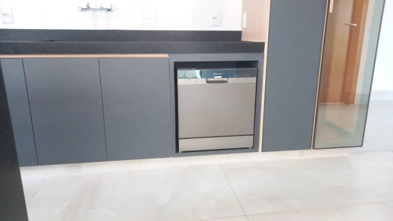 Imagem Casa de Condomínio com 3 Quartos à Venda, 258 m² em Parqville Pinheiros - Aparecida De Goiania Imagem Casa de Condomínio com 3 Quartos à Venda, 258 m² em Parqville Pinheiros - Aparecida De Goiania