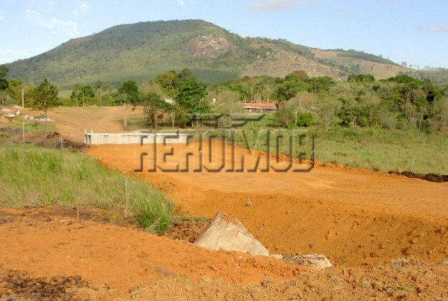Imagem Terreno à Venda, 250 m² em Guaripocaba - Bragança Paulista Imagem Terreno à Venda, 250 m² em Guaripocaba - Bragança Paulista