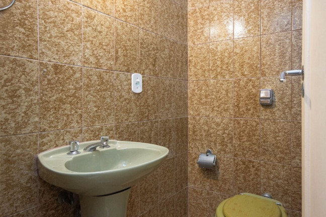 Imagem Imóvel com 2 Quartos à Venda, 124 m² em Copacabana - Rio De Janeiro Imagem Imóvel com 2 Quartos à Venda, 124 m² em Copacabana - Rio De Janeiro