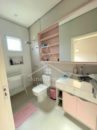 Imagem Casa de Condomínio com 3 Quartos à Venda, 220 m² em Alphaville - Santana De Parnaíba Imagem Casa de Condomínio com 3 Quartos à Venda, 220 m² em Alphaville - Santana De Parnaíba