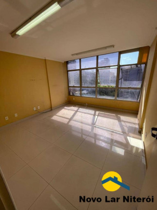 Sala Comercial à Venda, 42 m² em Centro - Niterói