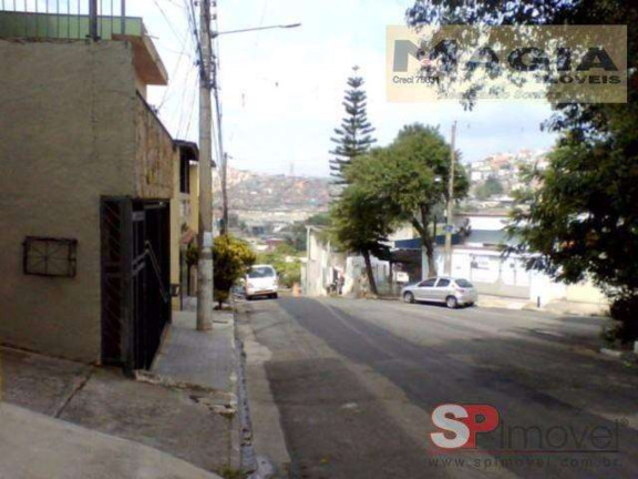 Imagem Casa com 3 Quartos à Venda, 220 m² em Jardim Rosana - Guarulhos Imagem Casa com 3 Quartos à Venda, 220 m² em Jardim Rosana - Guarulhos