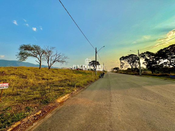 Imagem Terreno à Venda, 300 m² em Centro - Extrema Imagem Terreno à Venda, 300 m² em Centro - Extrema