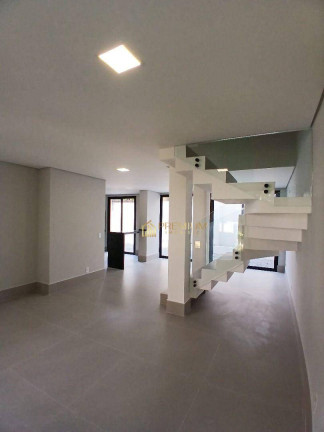 Imagem Imóvel com 5 Quartos à Venda, 176 m² em Camburi - São Sebastião