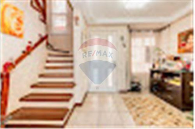 Imagem Casa com 3 Quartos à Venda, 195 m² em Chácara Das Pedras - Porto Alegre Imagem Casa com 3 Quartos à Venda, 195 m² em Chácara Das Pedras - Porto Alegre