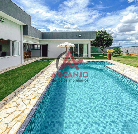 Imagem Chácara com 4 Quartos à Venda, 282 m² em Tanque - Atibaia