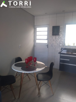 Imagem Imóvel com 2 Quartos à Venda, 52 m² em Lopes De Oliveira - Sorocaba Imagem Imóvel com 2 Quartos à Venda, 52 m² em Lopes De Oliveira - Sorocaba