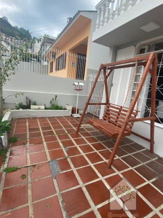 Imagem Casa com 4 Quartos à Venda, 191 m² em Centro - Florianópolis Imagem Casa com 4 Quartos à Venda, 191 m² em Centro - Florianópolis