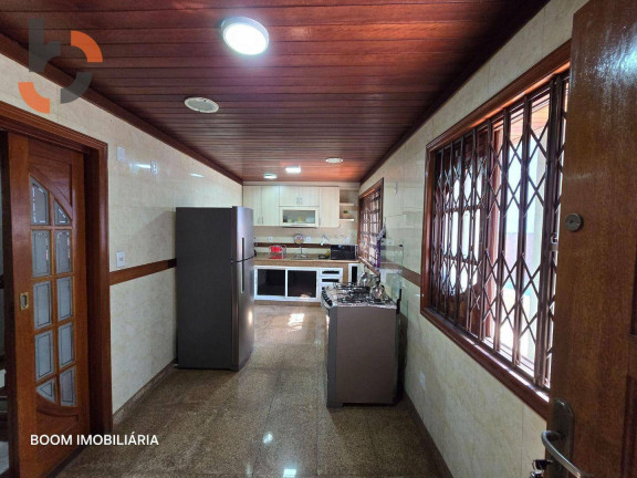 Imagem Casa com 4 Quartos à Venda, 243 m² em Caonze - Nova Iguaçu