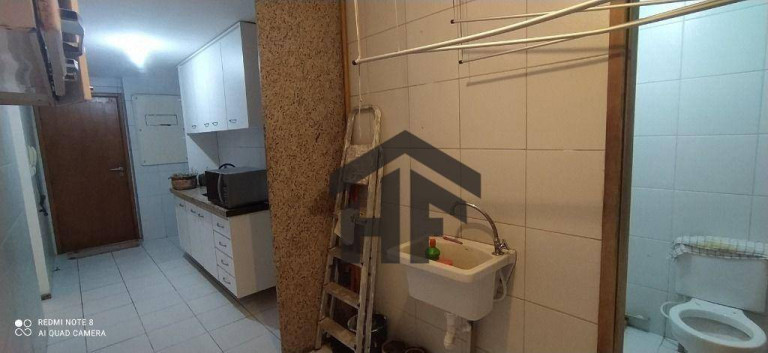 Imagem Apartamento com 3 Quartos à Venda, 70 m² em Encruzilhada - Recife