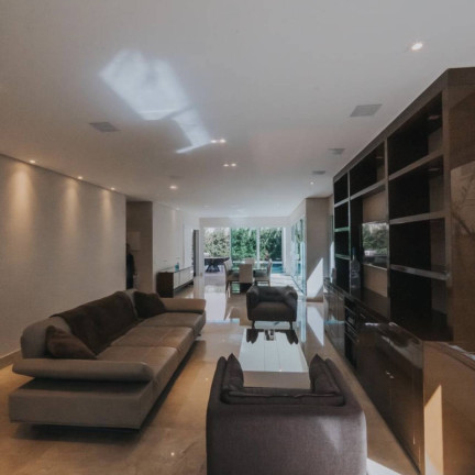 Imagem Casa com 4 Quartos à Venda, 500 m² em Alphaville - Santana De Parnaíba Imagem Casa com 4 Quartos à Venda, 500 m² em Alphaville - Santana De Parnaíba