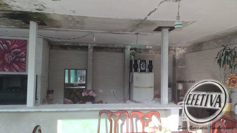 Imagem Casa com 5 Quartos à Venda, 400 m² em Cajuru - Curitiba Imagem Casa com 5 Quartos à Venda, 400 m² em Cajuru - Curitiba