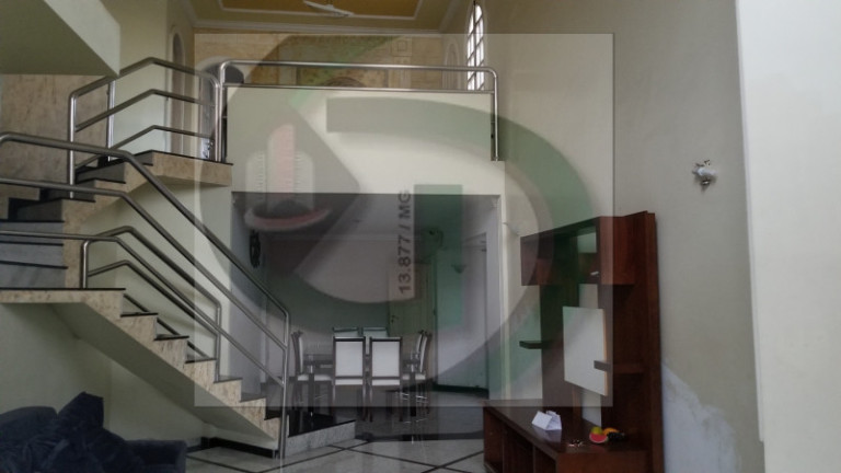 Imagem Casa com 5 Quartos à Venda, 340 m² Imagem Casa com 5 Quartos à Venda, 340 m²