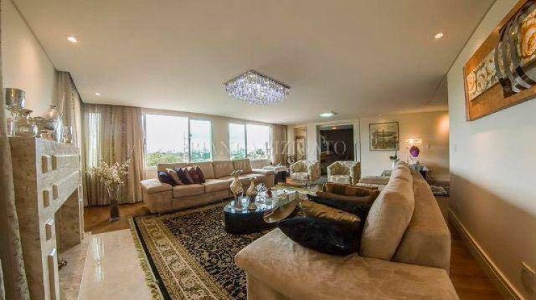 Imagem Casa com 6 Quartos à Venda, 733 m² em Vista Alegre - Curitiba Imagem Casa com 6 Quartos à Venda, 733 m² em Vista Alegre - Curitiba