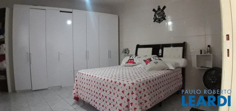 Imagem Casa com 4 Quartos à Venda, 350 m² em Vila Pinheirinho - Santo André Imagem Casa com 4 Quartos à Venda, 350 m² em Vila Pinheirinho - Santo André