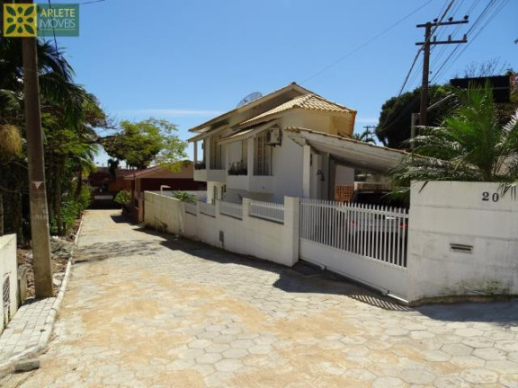 Imagem Casa com 3 Quartos à Venda, 150 m² em Centro - Porto Belo