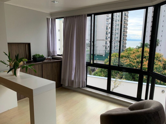 Imagem Apartamento com 4 Quartos à Venda, 183 m² em Agronômica - Florianópolis