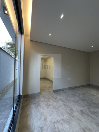 Imagem Casa com 3 Quartos à Venda, 210 m² em Parque Amazônia - Goiânia Imagem Casa com 3 Quartos à Venda, 210 m² em Parque Amazônia - Goiânia