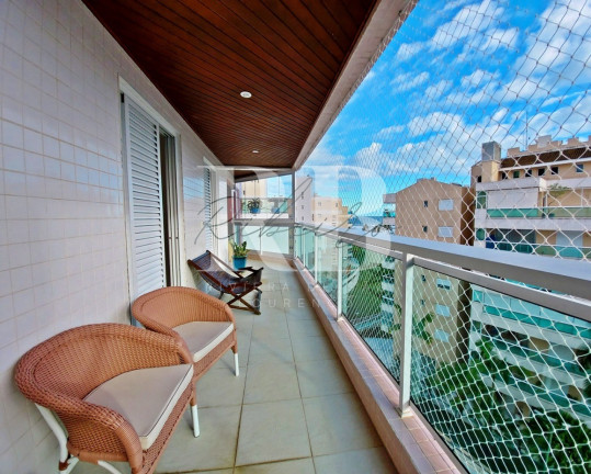Imagem Imóvel com 4 Quartos à Venda, 250 m² em Riviera - Bertioga Imagem Imóvel com 4 Quartos à Venda, 250 m² em Riviera - Bertioga