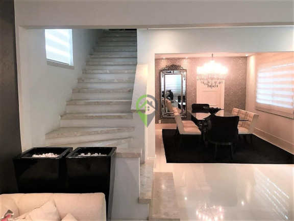 Imagem Casa com 3 Quartos para Alugar, 300 m² em Gonzaga - Santos Imagem Casa com 3 Quartos para Alugar, 300 m² em Gonzaga - Santos