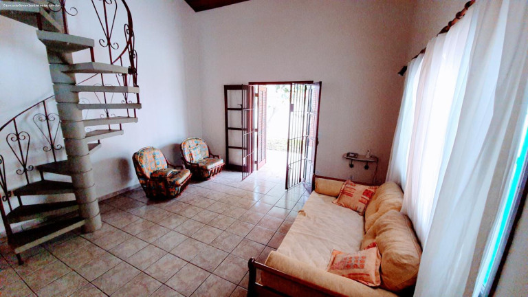 Imagem Casa com 3 Quartos à Venda, 292 m² em Cidade Nova Peruíbe - Peruíbe