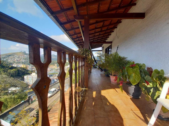 Imagem Casa com 3 Quartos à Venda, 166 m² em Várzea - Teresópolis Imagem Casa com 3 Quartos à Venda, 166 m² em Várzea - Teresópolis