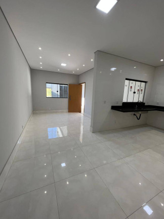 Imagem Casa com 3 Quartos à Venda, 76 m² em Cuiabá Imagem Casa com 3 Quartos à Venda, 76 m² em Cuiabá