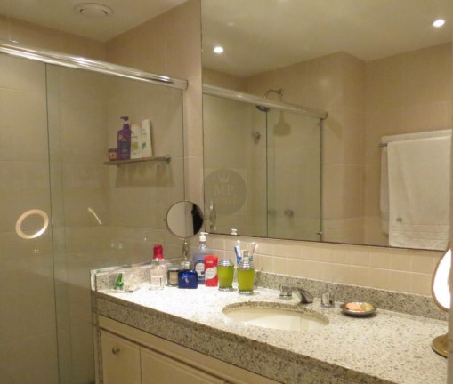 Imagem Apartamento com 4 Quartos à Venda, 200 m² em Barra Da Tijuca - Rio De Janeiro