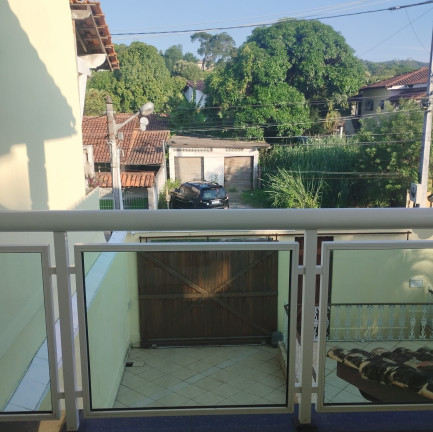 Imagem Casa com 4 Quartos à Venda, 200 m² em Maria Paula - Niterói Imagem Casa com 4 Quartos à Venda, 200 m² em Maria Paula - Niterói