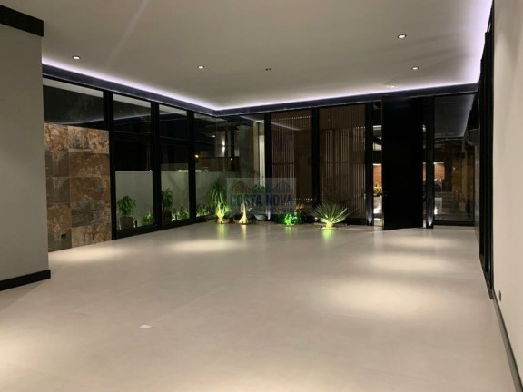Imagem Casa com 6 Quartos à Venda, 650 m² Imagem Casa com 6 Quartos à Venda, 650 m²