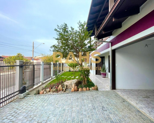 Imagem Casa com 4 Quartos à Venda, 220 m² em Saguaçu - Joinville Imagem Casa com 4 Quartos à Venda, 220 m² em Saguaçu - Joinville