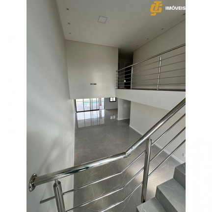 Imagem Casa com 4 Quartos à Venda, 265 m² em Caledônia - Camboriú Imagem Casa com 4 Quartos à Venda, 265 m² em Caledônia - Camboriú