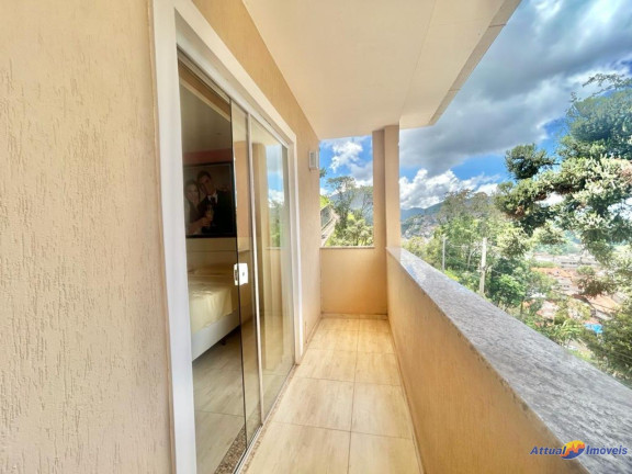 Imagem Casa com 4 Quartos à Venda, 184 m² em Jardim Europa - Teresópolis