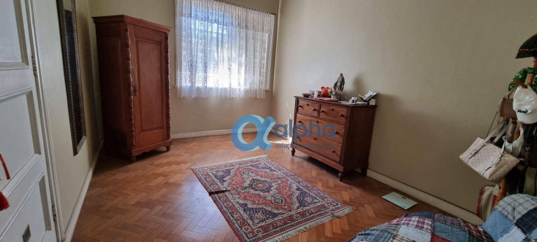 Imagem Casa com 4 Quartos à Venda, 500 m² em Mosela - Petrópolis Imagem Casa com 4 Quartos à Venda, 500 m² em Mosela - Petrópolis