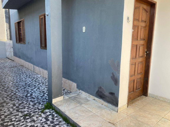 Casa com 1 Quarto para Alugar, 55 m² em Centro - Araruama