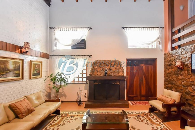 Imagem Casa com 5 Quartos à Venda, 480 m² em Ahú - Curitiba Imagem Casa com 5 Quartos à Venda, 480 m² em Ahú - Curitiba
