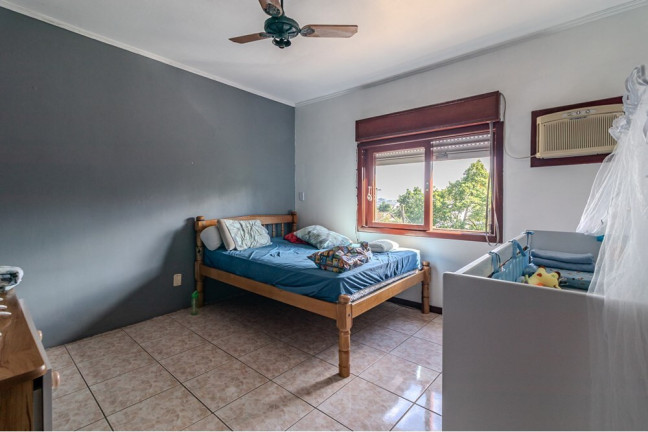 Imagem Casa com 6 Quartos à Venda, 210 m² em Passo Da Areia - Porto Alegre Imagem Casa com 6 Quartos à Venda, 210 m² em Passo Da Areia - Porto Alegre