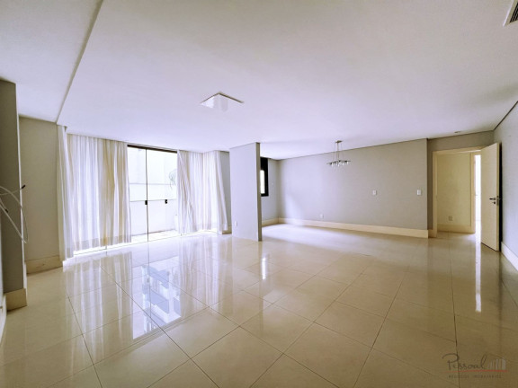 Imagem Apartamento com 3 Quartos à Venda, 188 m² em Centro - Florianópolis Imagem Apartamento com 3 Quartos à Venda, 188 m² em Centro - Florianópolis