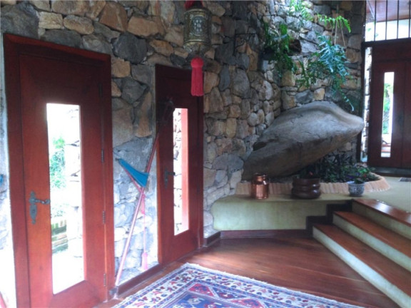 Imagem Casa com 4 Quartos à Venda, 800 m² em Vila Real Moinho Velho - Embu Das Artes Imagem Casa com 4 Quartos à Venda, 800 m² em Vila Real Moinho Velho - Embu Das Artes