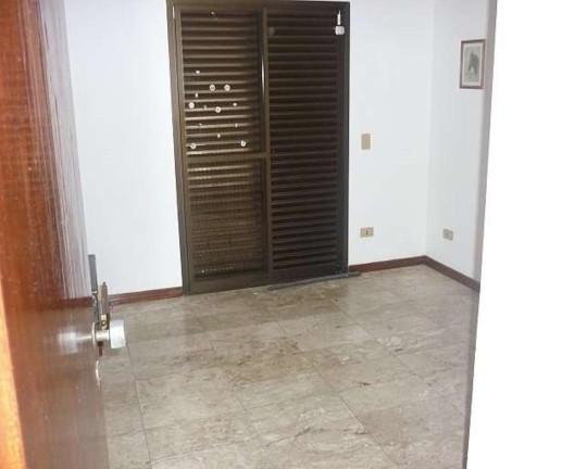 Imagem Apartamento com 4 Quartos à Venda, 226 m² em Pitangueiras - Guarujá