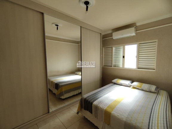 Imagem Casa com 2 Quartos à Venda, 250 m² em Conjunto Chica Ferreira - Uberaba Imagem Casa com 2 Quartos à Venda, 250 m² em Conjunto Chica Ferreira - Uberaba