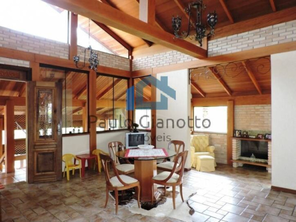 Imagem Casa com 5 Quartos à Venda, 1.123 m² em Granja Viana - Carapicuíba Imagem Casa com 5 Quartos à Venda, 1.123 m² em Granja Viana - Carapicuíba