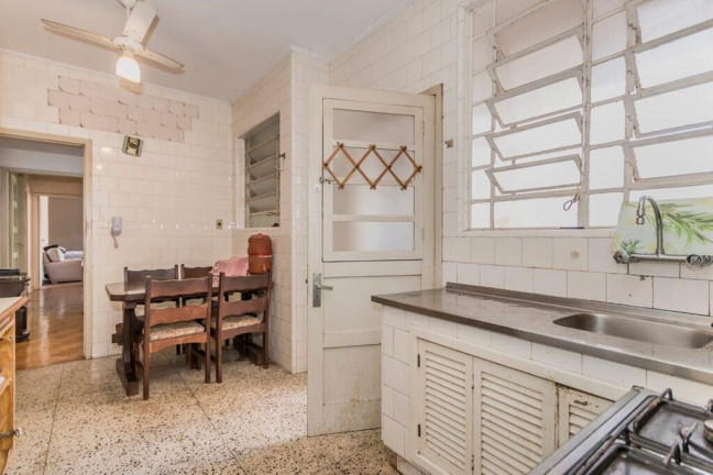 Imagem Imóvel com 3 Quartos à Venda, 183 m² em Centro Histórico - Porto Alegre Imagem Imóvel com 3 Quartos à Venda, 183 m² em Centro Histórico - Porto Alegre