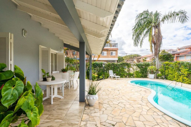 Imagem Casa com 4 Quartos à Venda, 285 m² em Espírito Santo - Porto Alegre