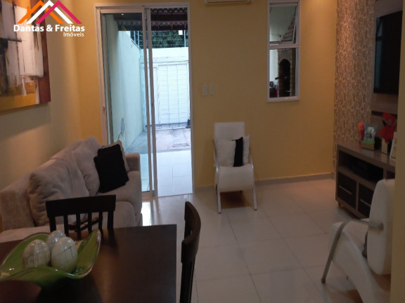 Imagem Imóvel com 4 Quartos à Venda, em Coaçu - Fortaleza Imagem Imóvel com 4 Quartos à Venda, em Coaçu - Fortaleza