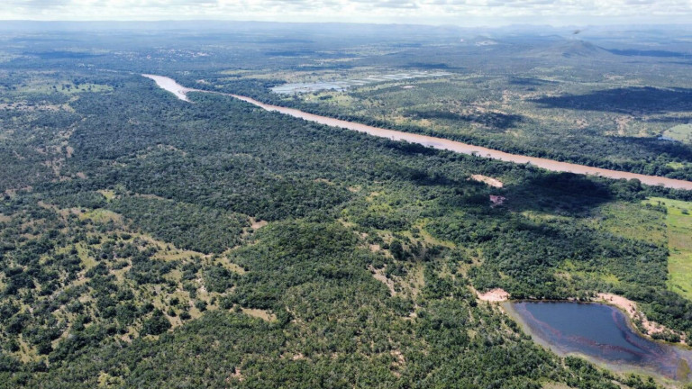 Imagem Fazenda à Venda, 950 m² em Cuiabá Imagem Fazenda à Venda, 950 m² em Cuiabá