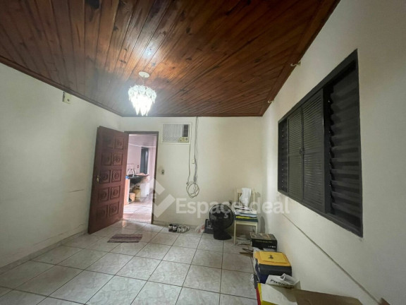Imagem Casa com 2 Quartos à Venda, 200 m² em Conjunto Habitacional Maestro Júlio Ferrari - Lençóis Paulista Imagem Casa com 2 Quartos à Venda, 200 m² em Conjunto Habitacional Maestro Júlio Ferrari - Lençóis Paulista